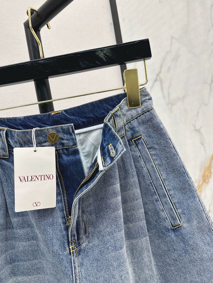 V 25 Spring/Summer Latest Denim Five Point Pants