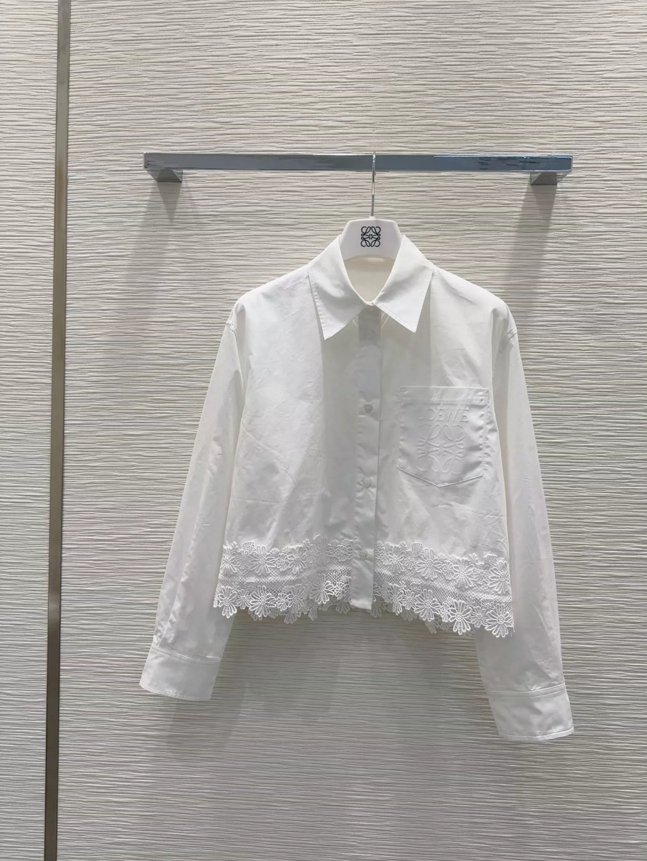 LO 25 New Pocket Splicing Lace Long Sleeve Shirt