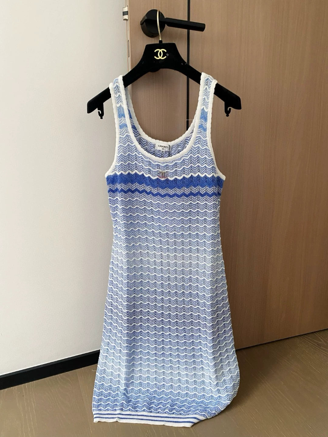 c 2025 New Clashing Stripe Knit Vest Dress