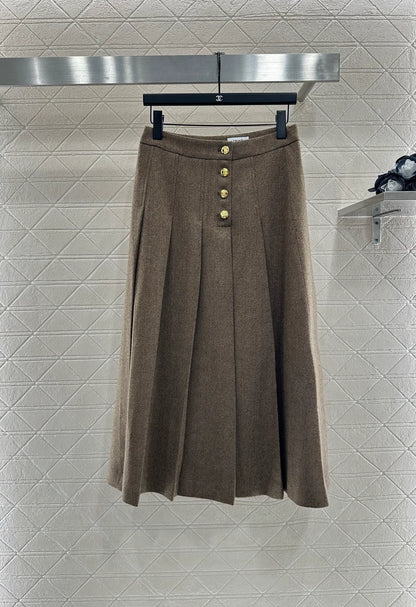 Ce 25 Blazer and midi pleated skirt set