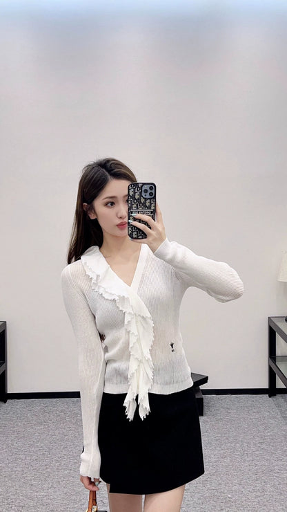 D 25 3D Lace Lapel Knit Top