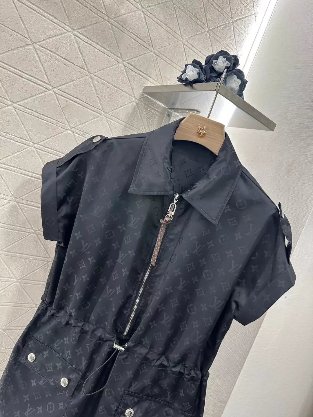 L 25 Frühling/Sommer Kurzarm-Jacquard-Kleid mit Kordelzug 