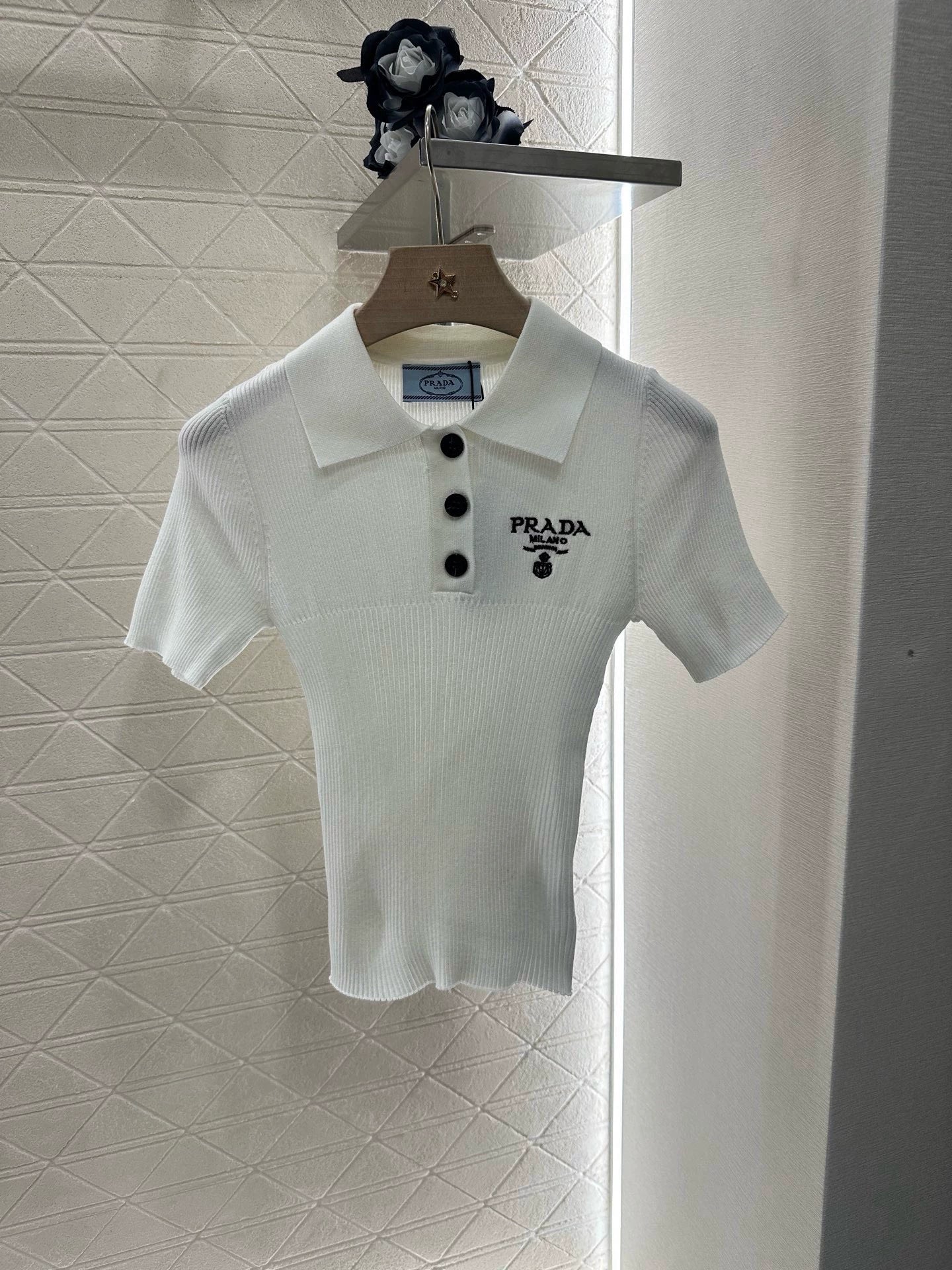 P 25 Slim Fit Lapel Knit Short Sleeve Top
