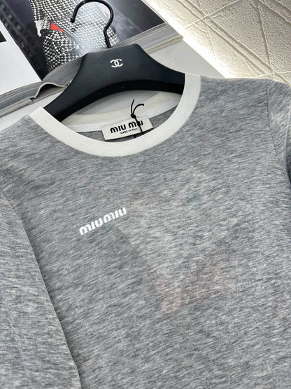 M 25 Simple, lettered, slim-fit base layer