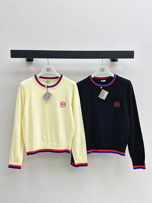 Lo 25 Embroidered decorative sweater