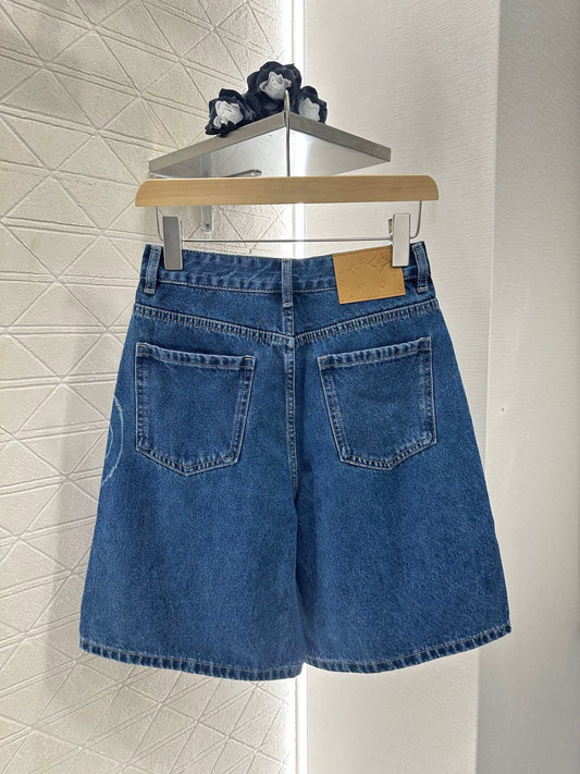 1ou 25 High-waisted laser-printed denim shorts