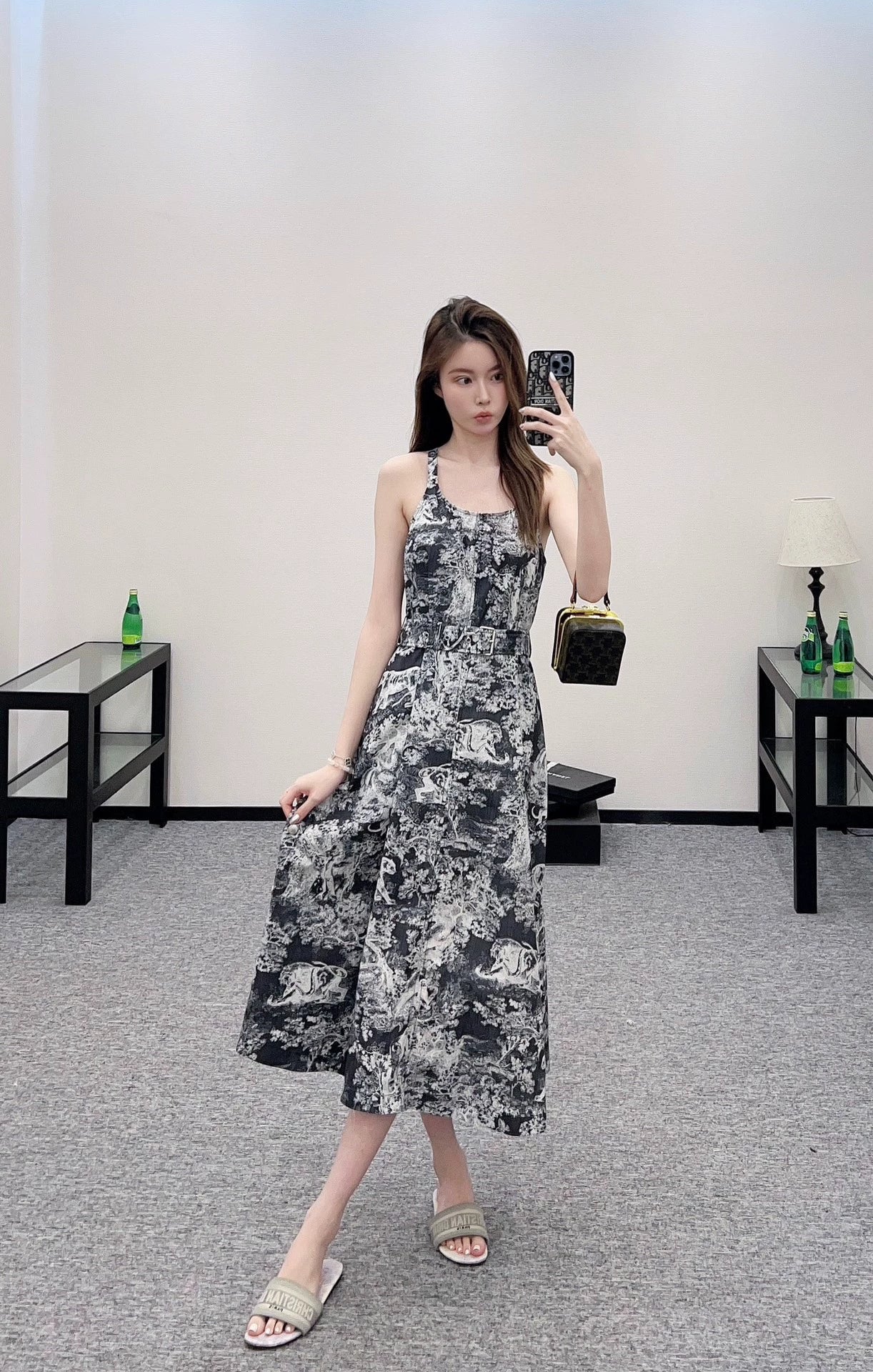 D 25 Belt-printed slip dress