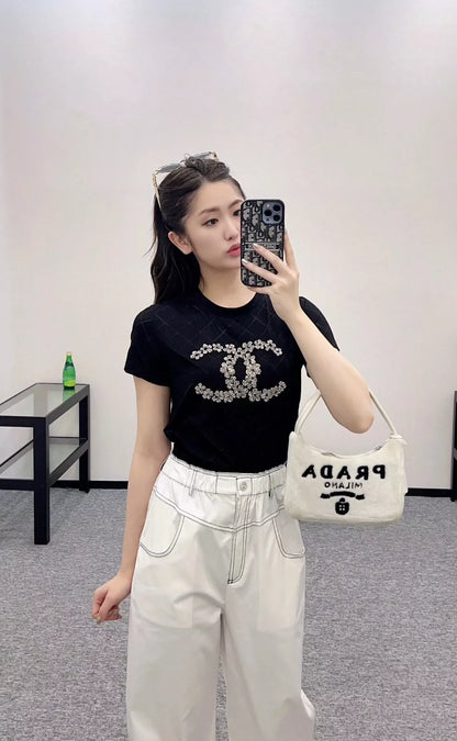 C 25  Heavy-duty beaded lattice round neck T-shirt