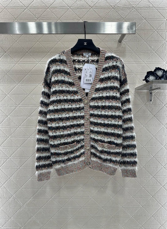 C 25fw Striped knitted cardigan and skirt set