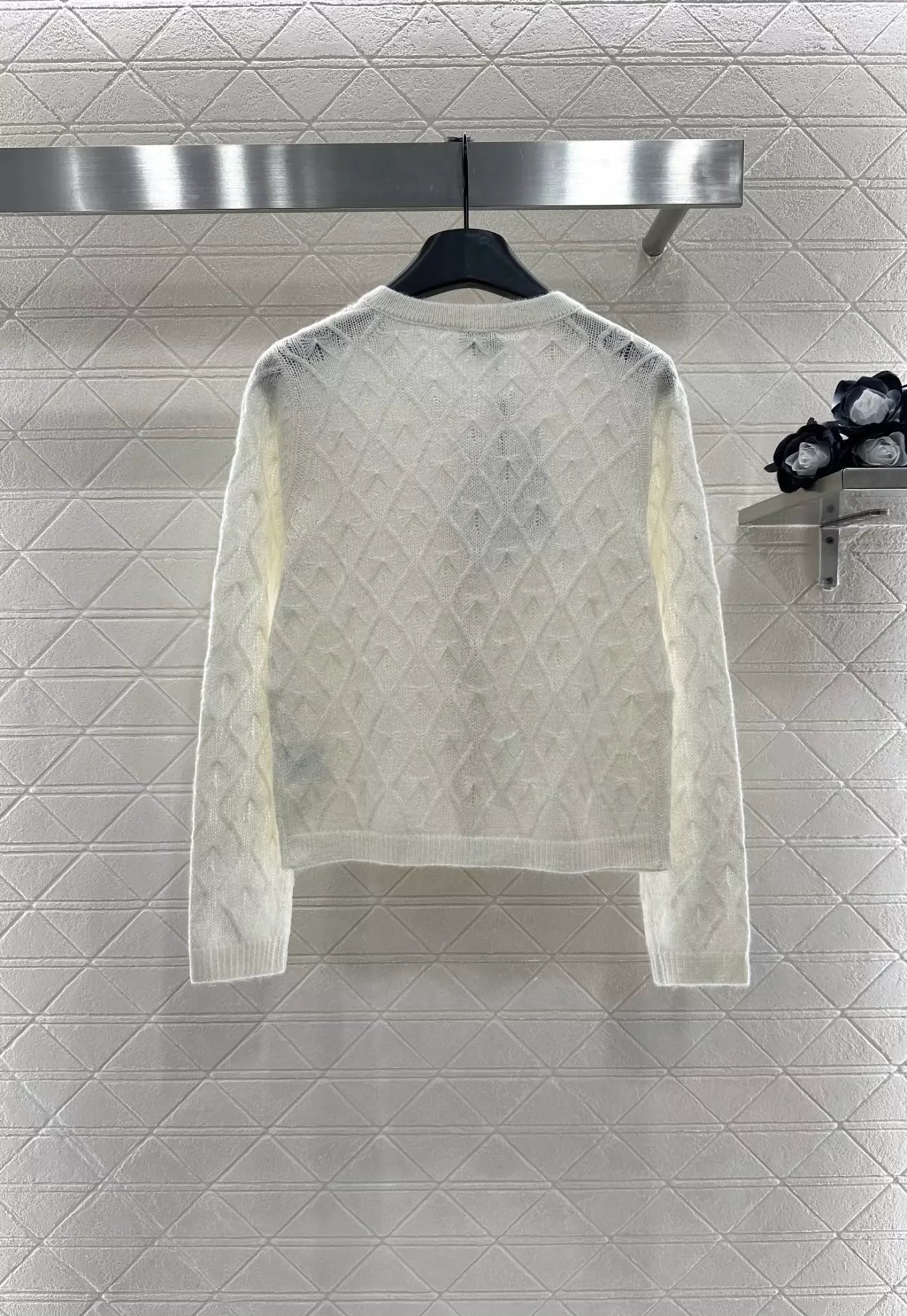 C 25 Classic knitted cardigan