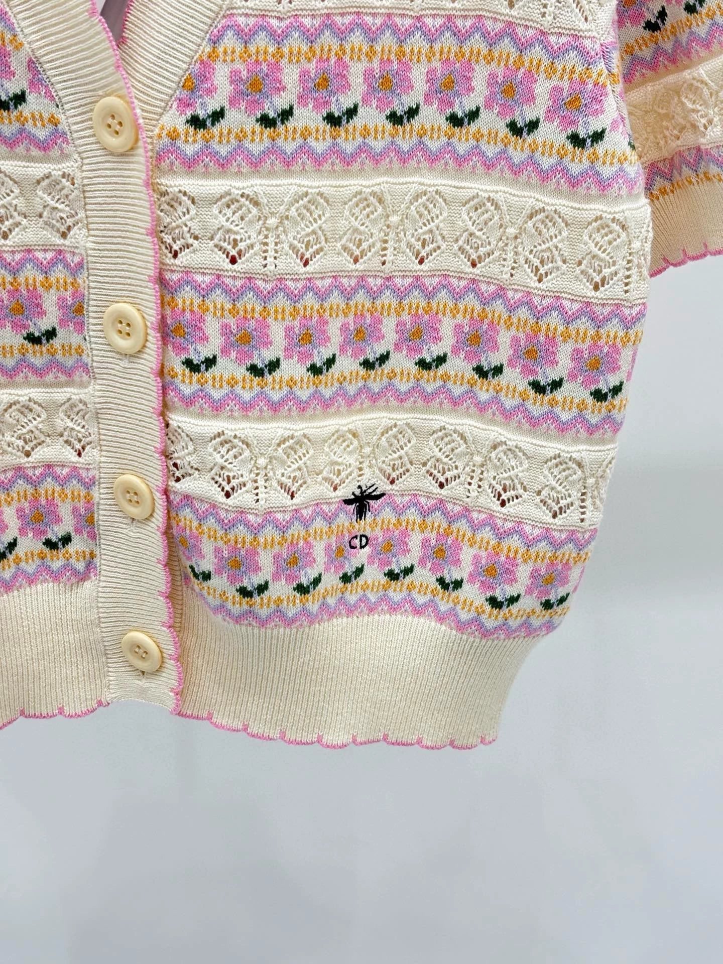 C 25 spring and summer new round neck striped hollow print knit cardigan