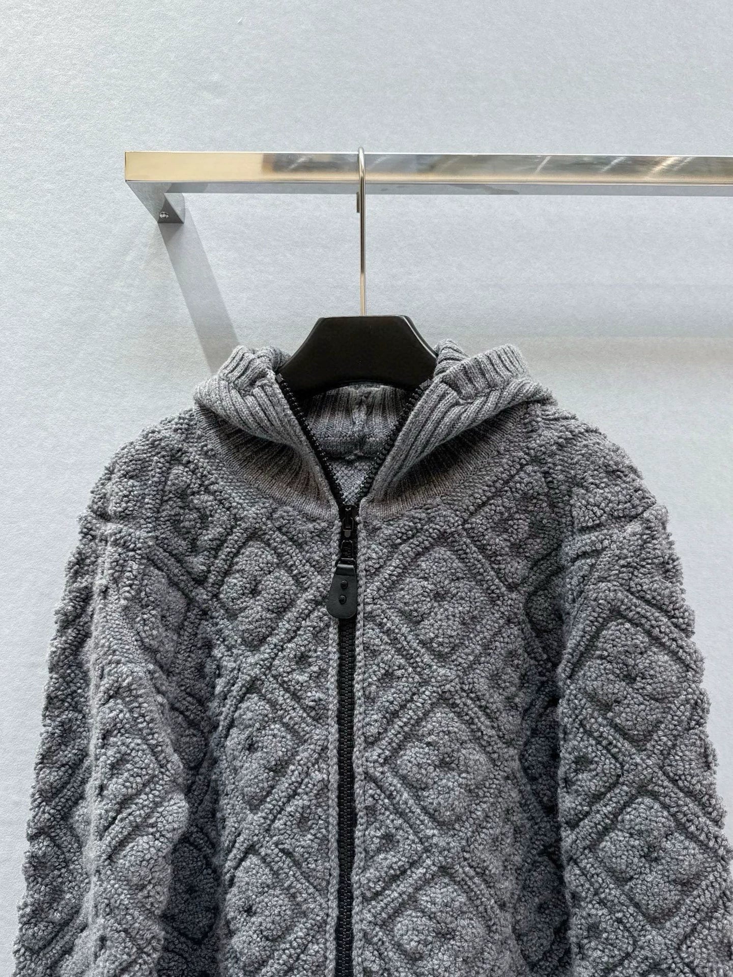 L 25 Yarn Diamond Zipper Long Sleeve Hoodie