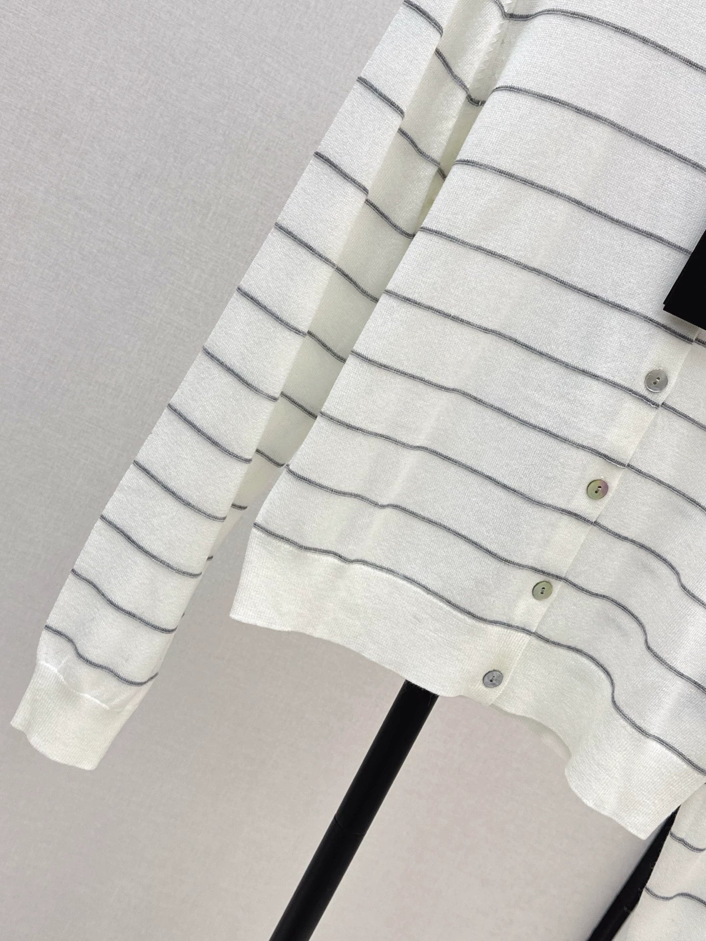 Y 25 new striped knitted cardigan