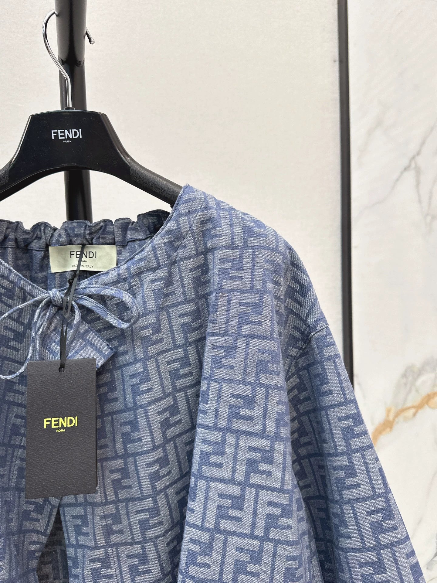Fe 25 letter print cape coat