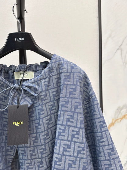 Fe 25 letter print cape coat