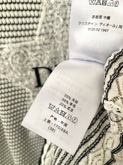 D 25 nouveau tricot à manches courtes et col rond ajouré brodé 