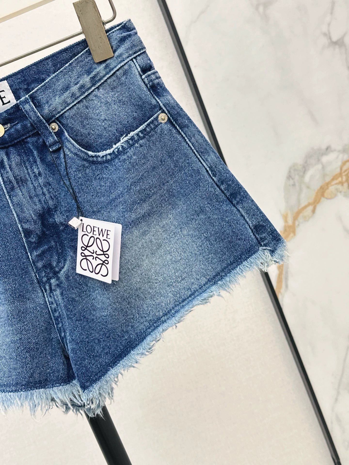 LO 25 Spring and Summer New Vintage Raw Edge Ultra Short Denim Shorts