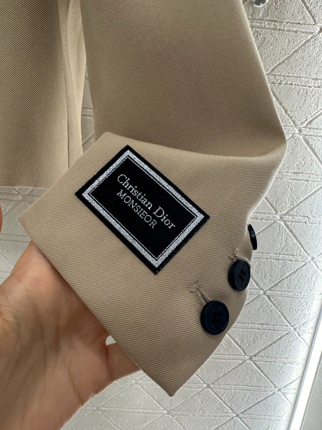 Di 25 Lapel suit belt shorts suit