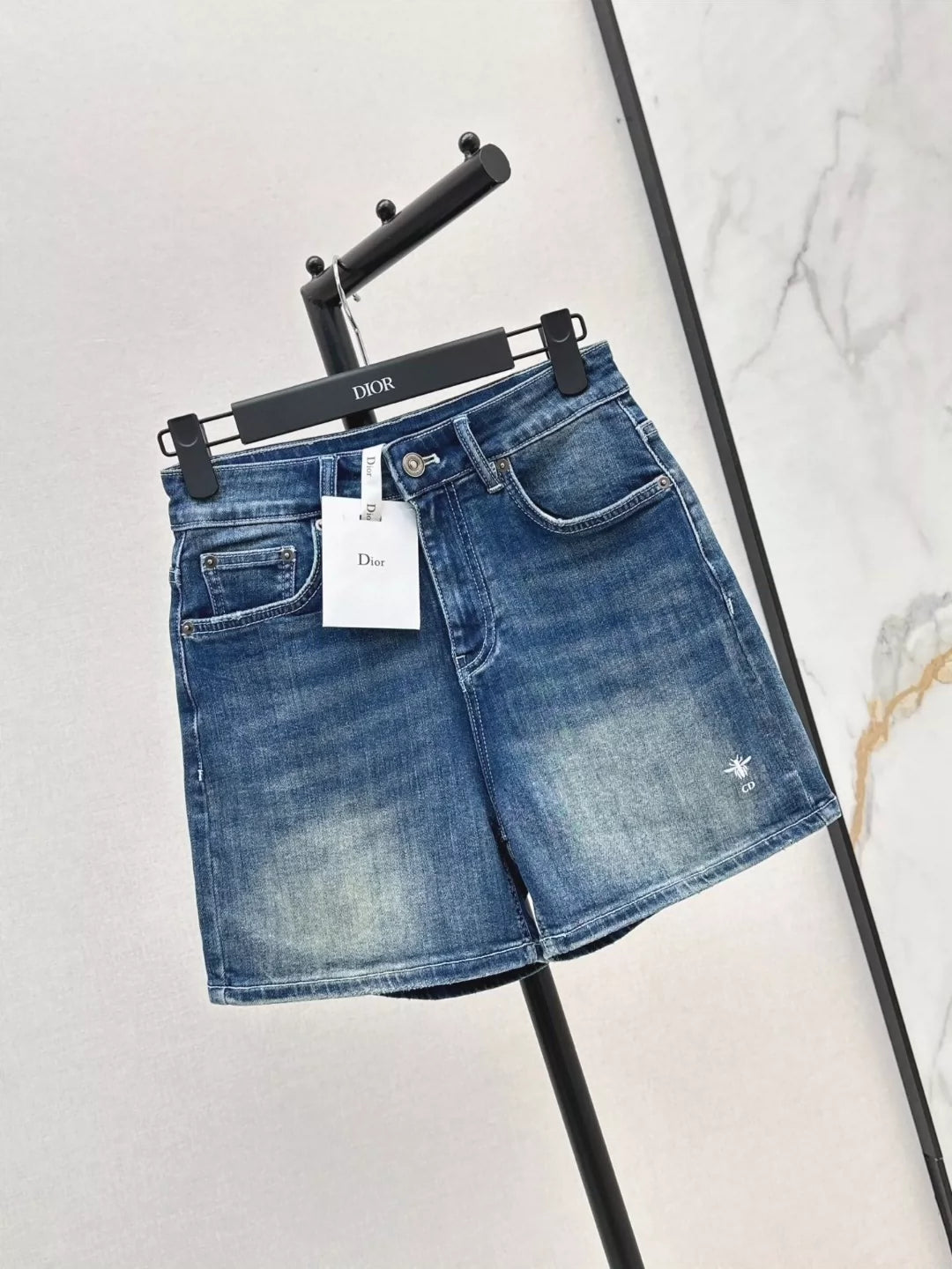D 25 Spring/Summer New Classic Bee Embroidered Shorts(S-XXL,plus size)