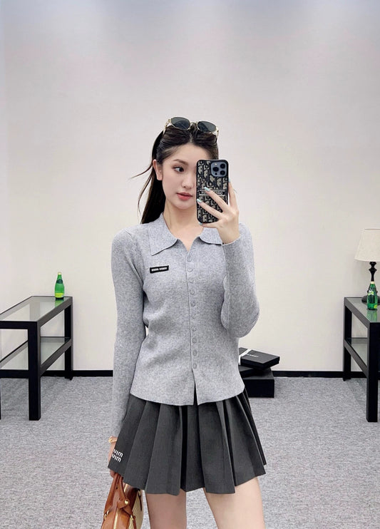 M 25 New Style Lapel Versatile Knit Cardigan(Beige,Navy,Gray)