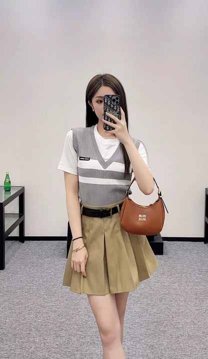 M 25 New Color Clash Fake Two Piece Top