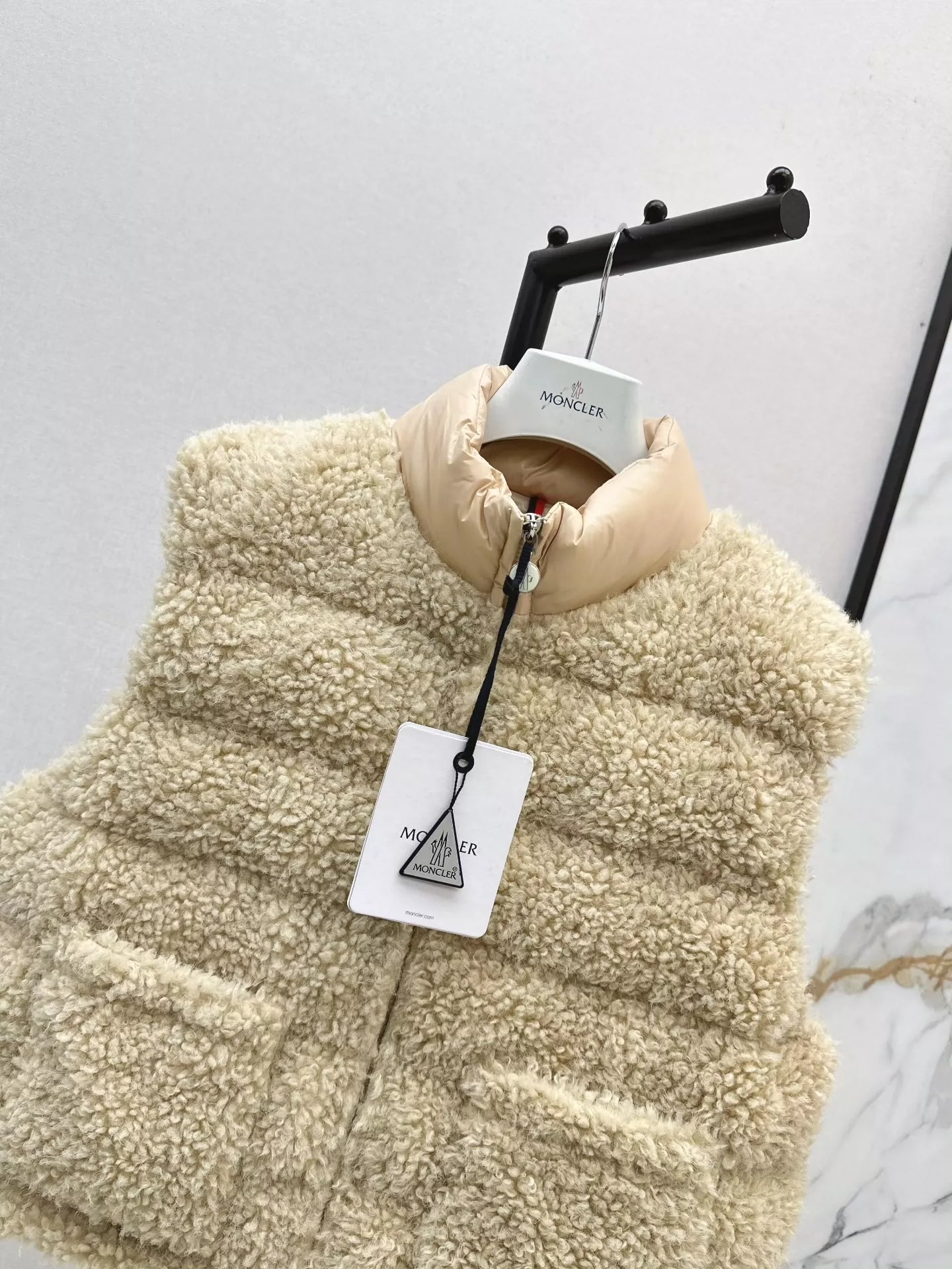 MON 25 New stand-up collar plush lamb wool down vest jacket