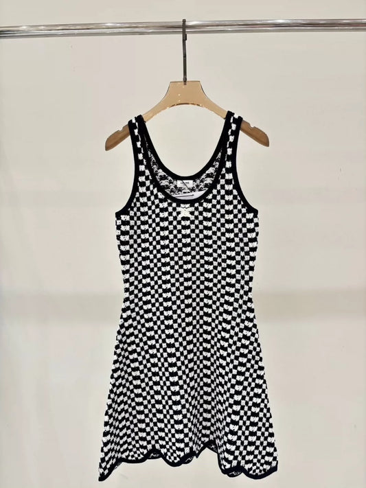 CE 25 Summer new round neck letter logo jacquard plaid contrast color casual knitted dress