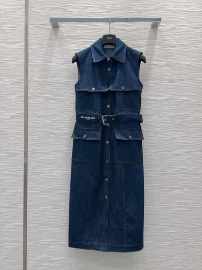 D 25 Super chic new denim dress!