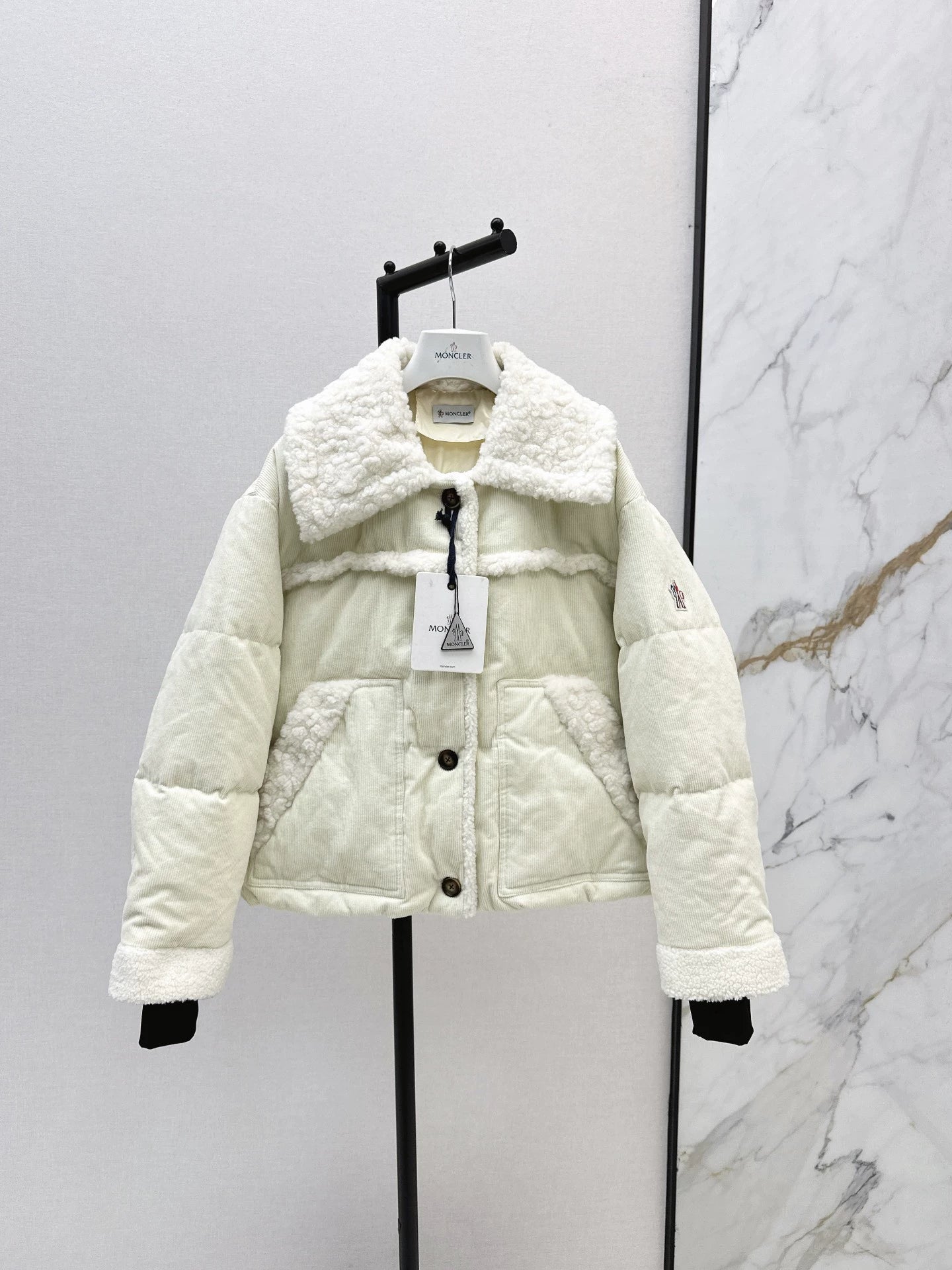 Mon 25 New lamb wool down jacket