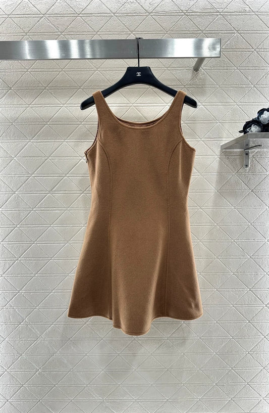 L 25 woolen vest dress