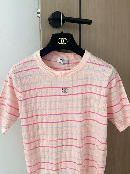 C 25 new White, pink Checkered short sleeve