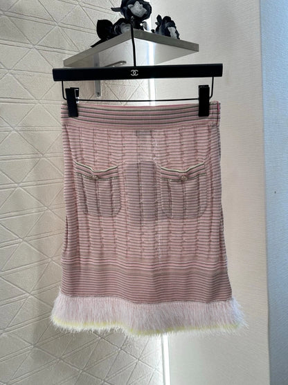C 25 Flowing tassel knitted cardigan