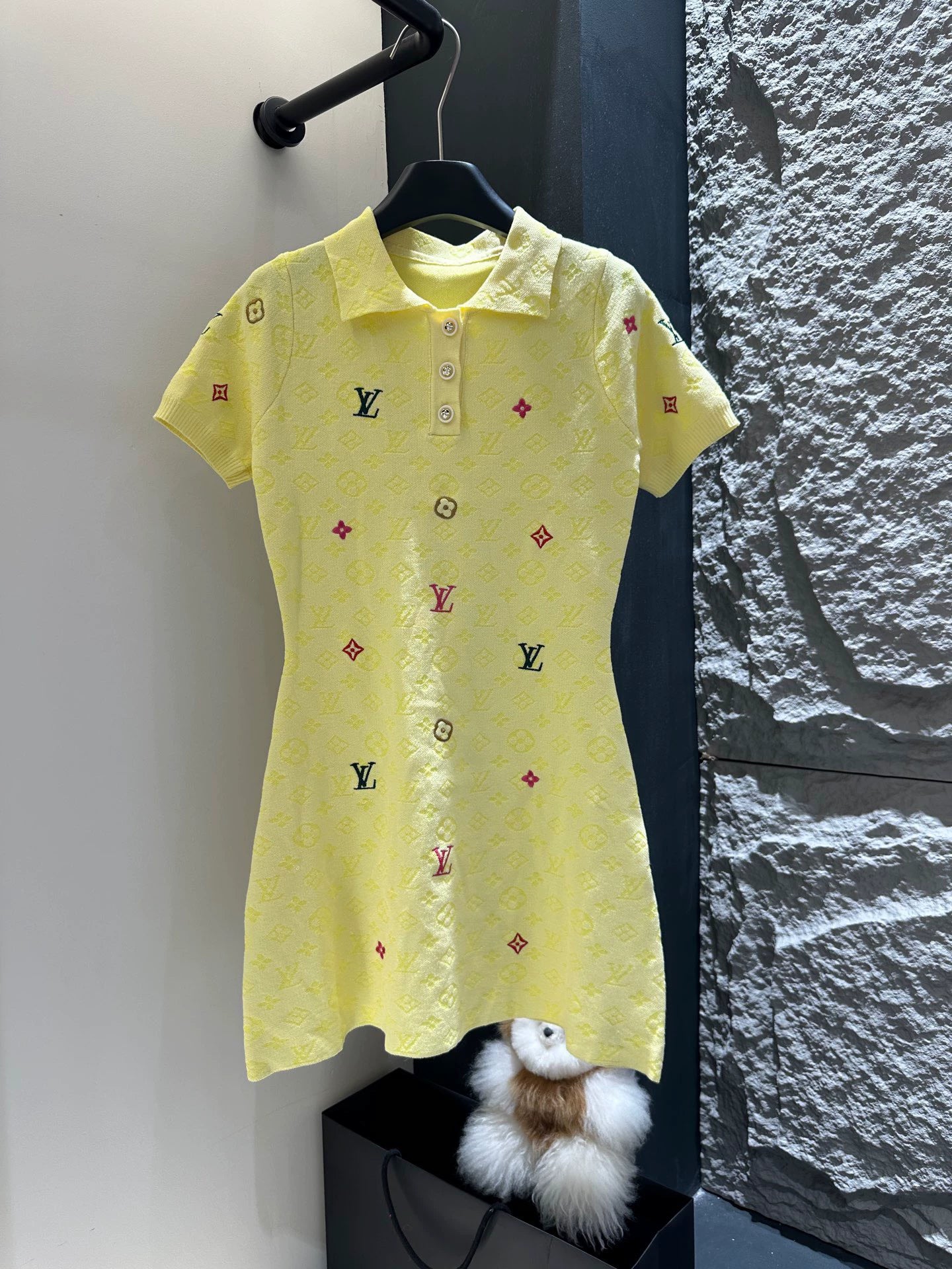 L 25 New Knit Lapel Dress