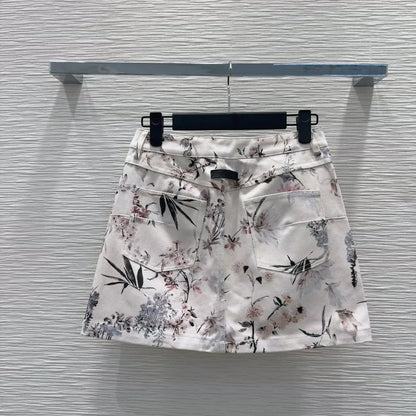 D 25 New Color-Crossing Printed Half Skirt