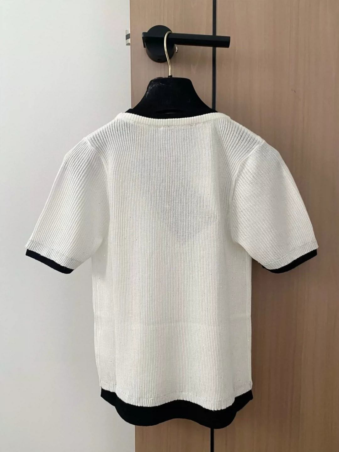 P 25 New Color Block Triangle Label Crew Neck Short Sleeve Knit Top