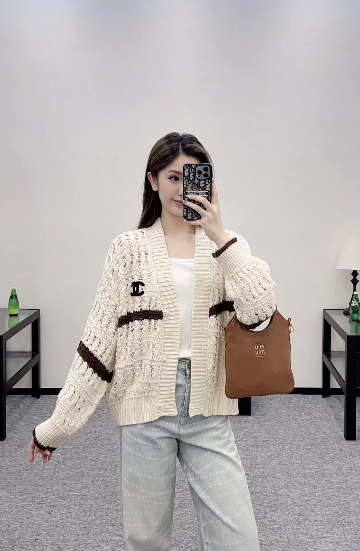Cardigan tricoté au crochet C 25fw