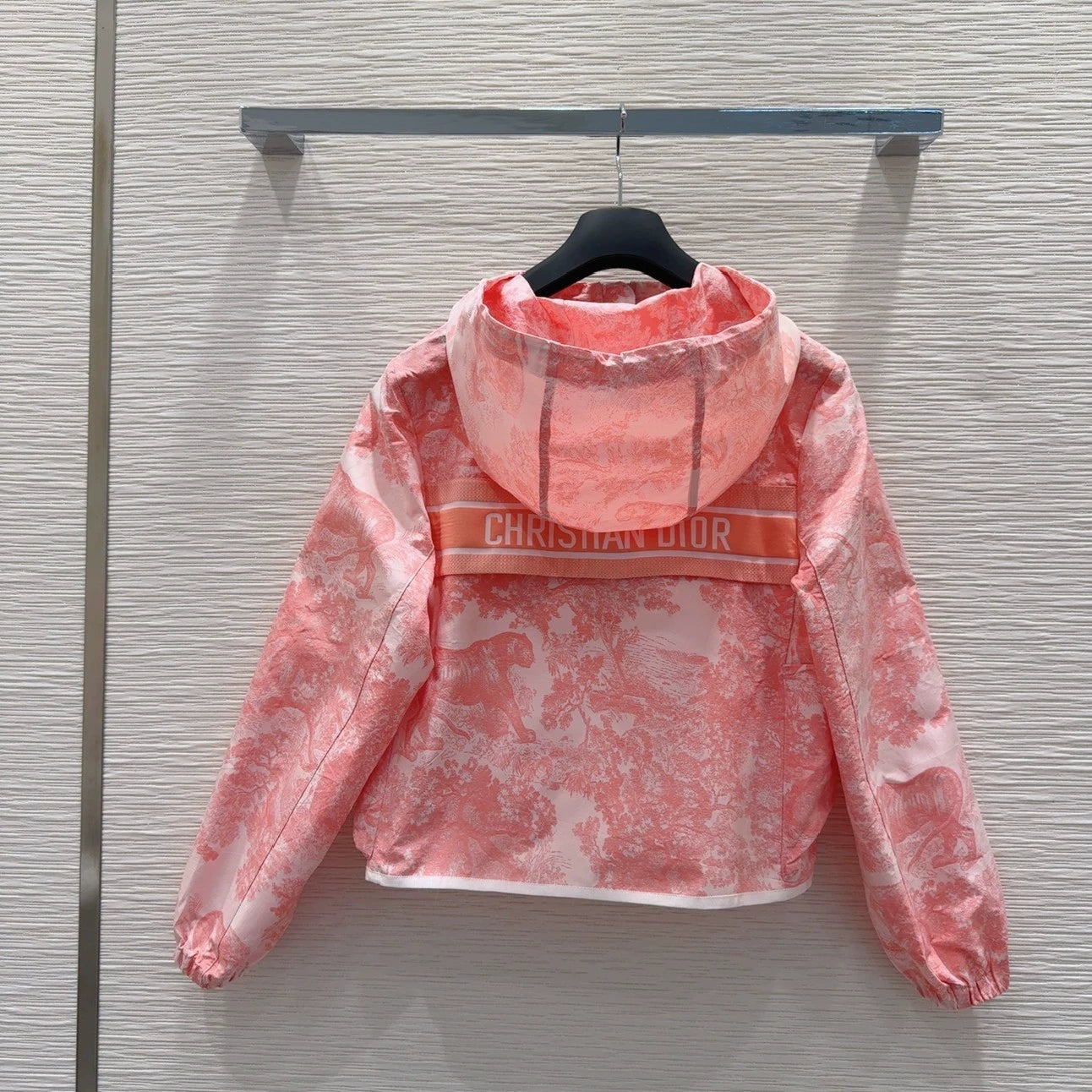 D 25 New Printed Embroidered Bee Buckle Strap Hooded Long Sleeve Jacket