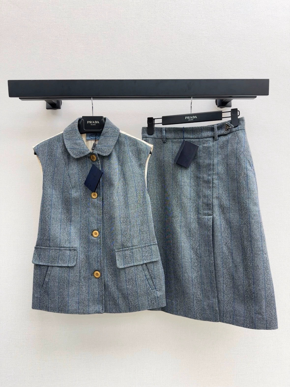 p 25 Latest Splicing Practice Vest Jacket ➕Striped Suit Mid-Length Half Skirt