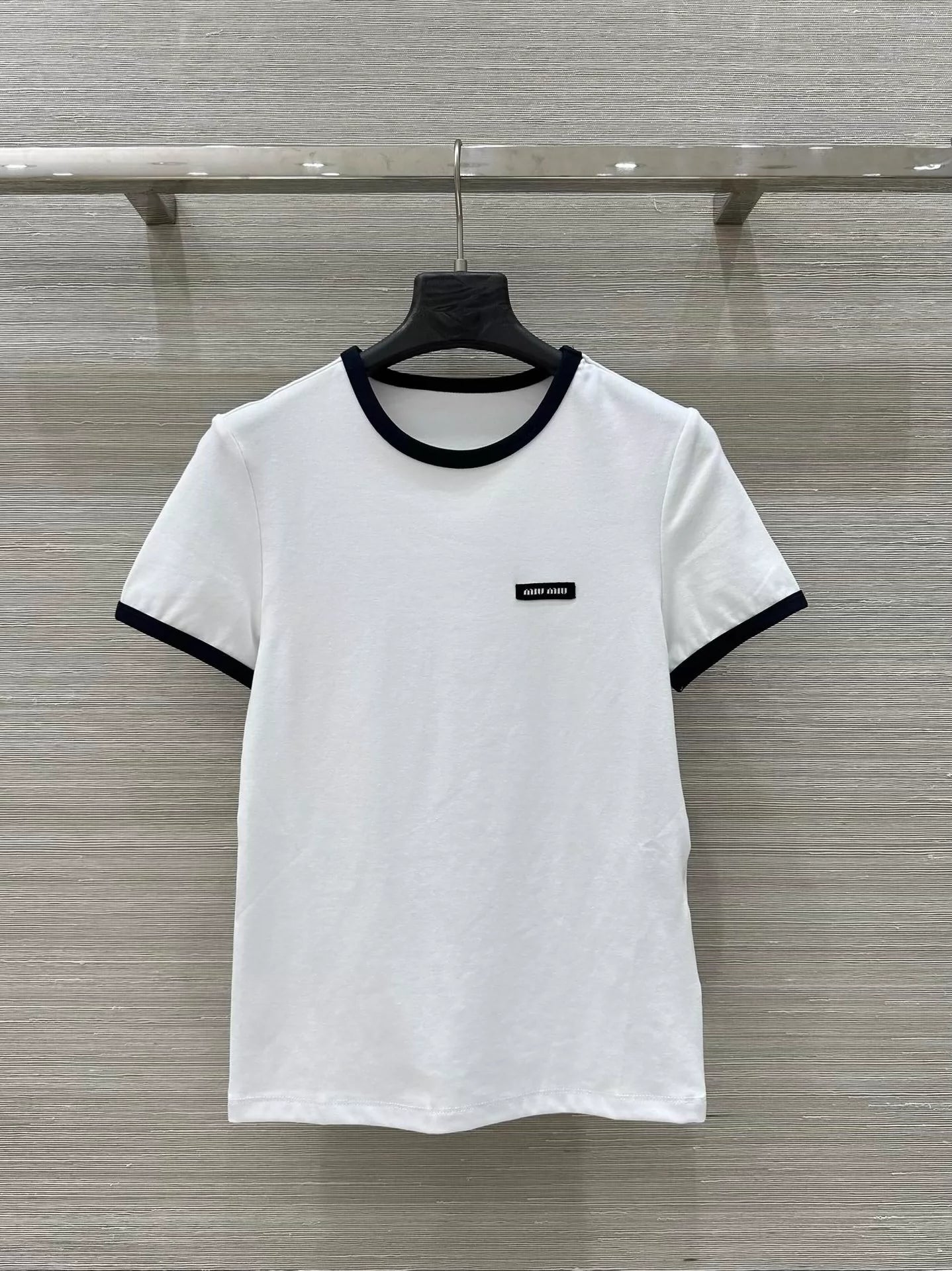 M 25 Early Spring New Letter Slim T-shirt