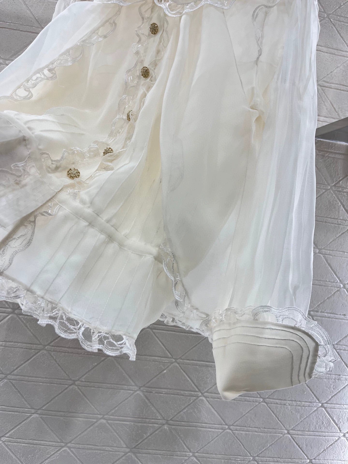 C 25 New Lace Lace Silk Shirt