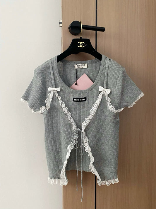 M 25 New Lace Lace Logo Short Sleeve False Two Piece Knit Top(white gray blue)