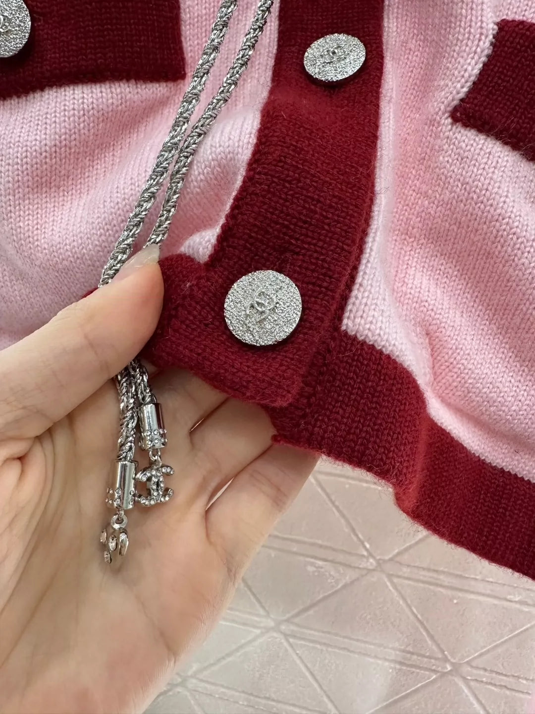 C 25FW pure wool custom-dyed contrast color stitching button cardigan（Red，Blue，Blue2，Pink））