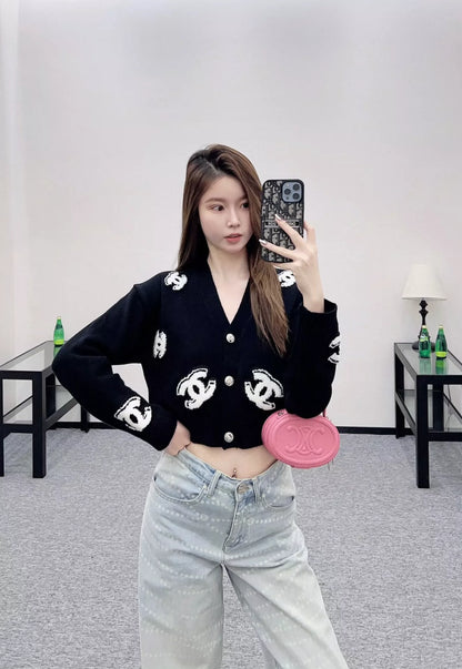 C 25 Fashion logo knitted cardigan