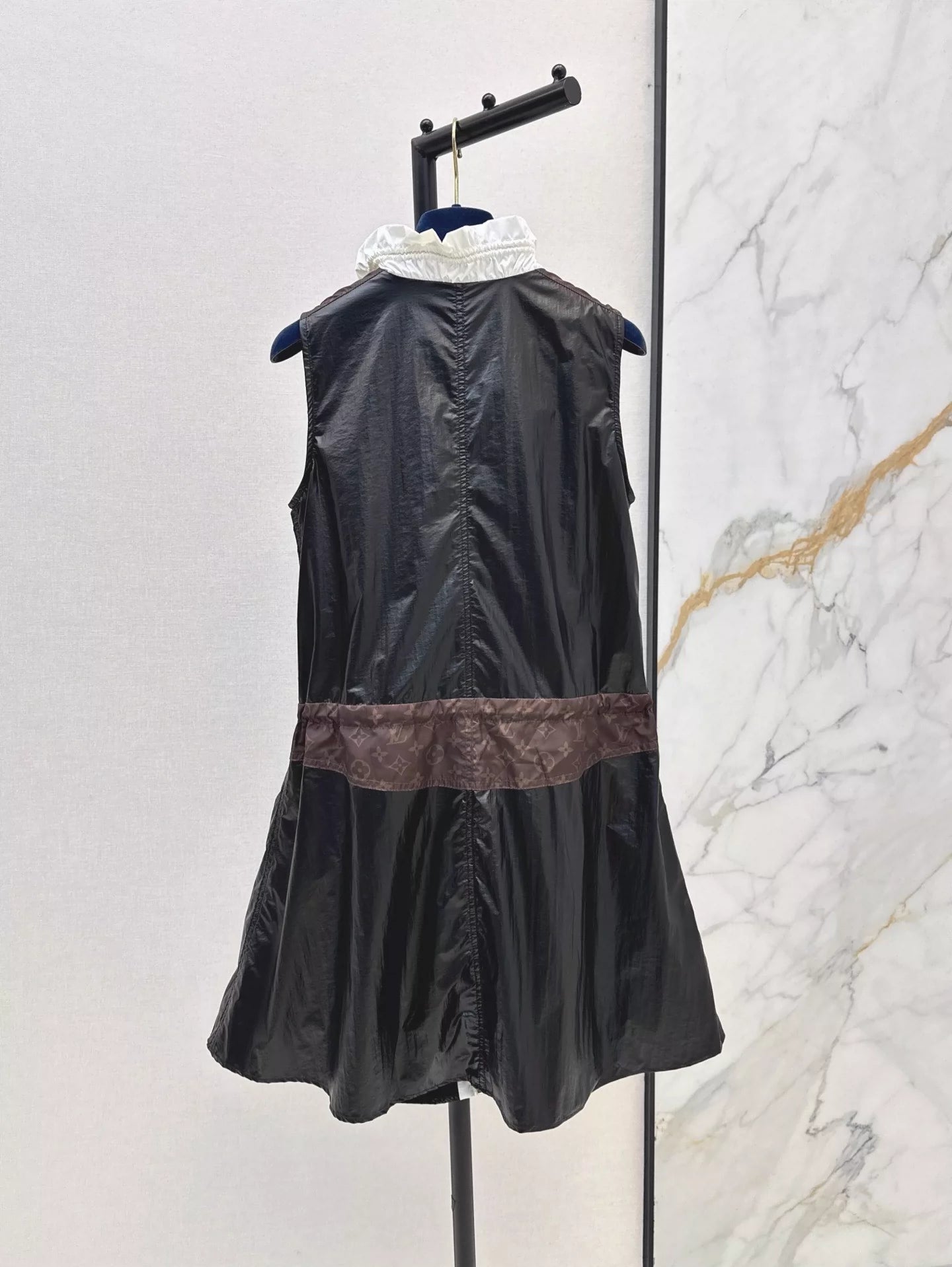 L 25 spring and summer newest style stand-up collar sleeveless waist dresses