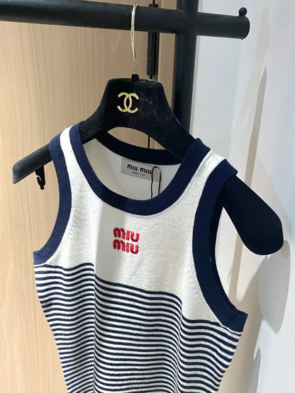 M 25 new striped vest