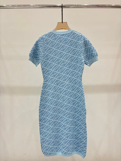 F 25 New Alphabet Slash Round Neck Short Sleeve Knit Dress (pink blue brown)