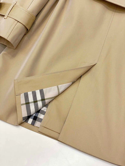 BU 25 new mid-length windbreaker
