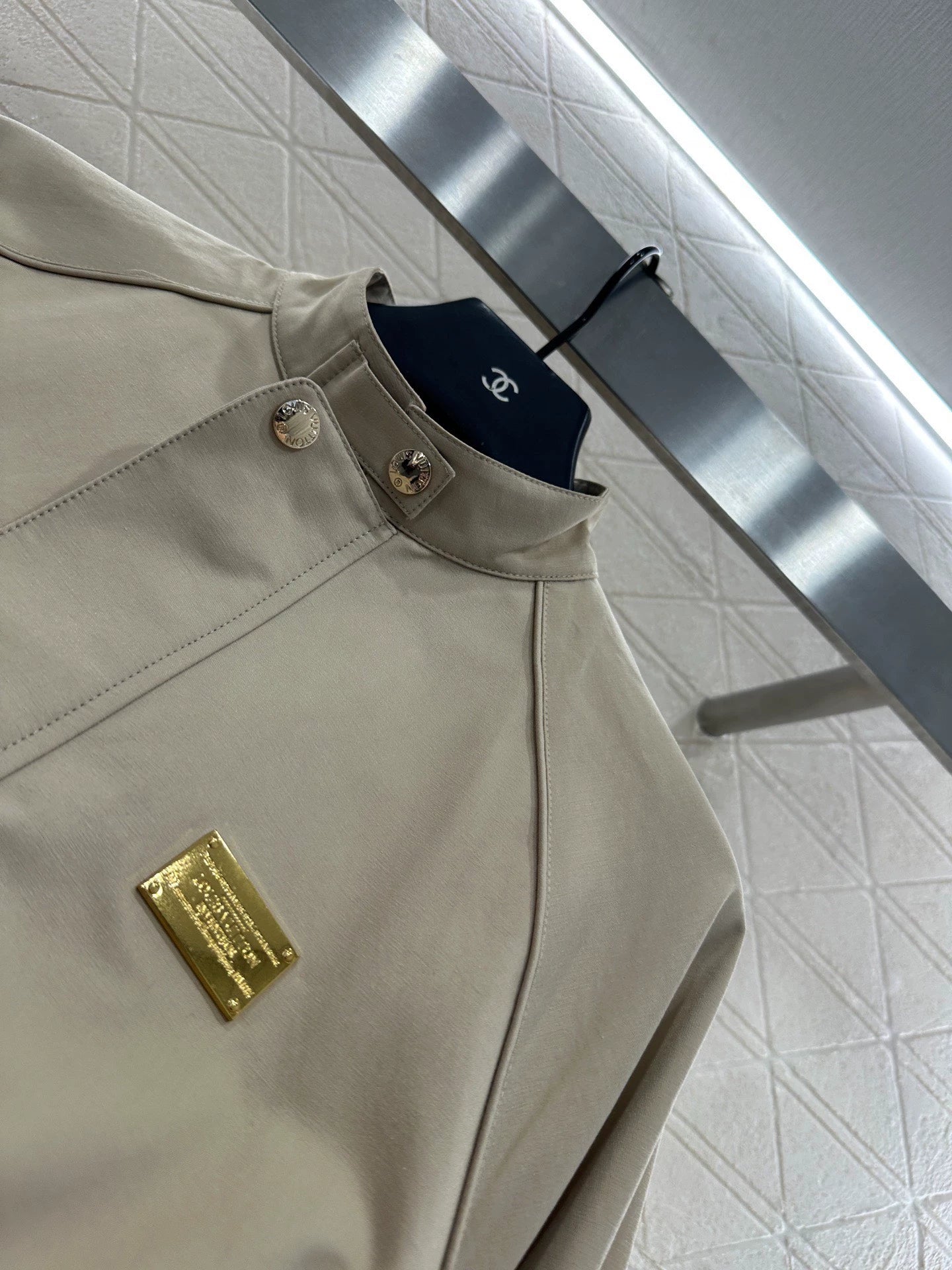 L 25 stand collar zip-up jacket