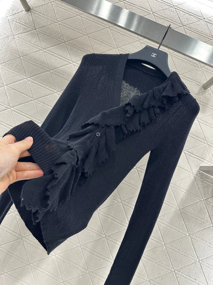 D 25 3D Lace Lapel Knit Top