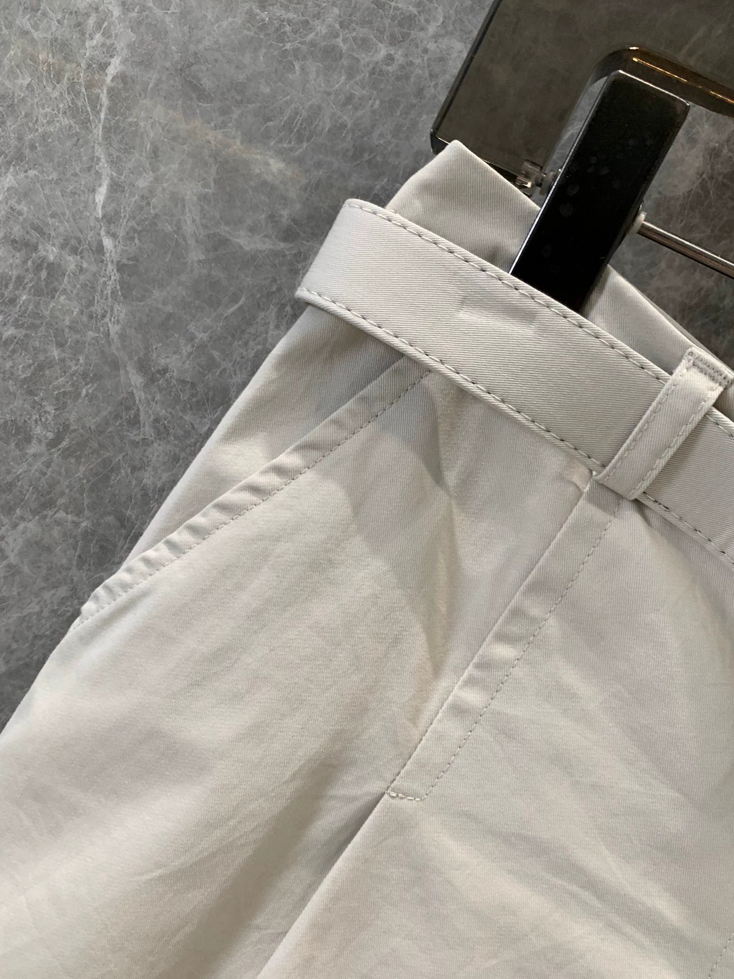 M 25 Belt skirt pleated skirt